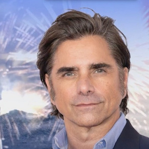 John Stamos Crashes THE DAILY SHOW Bit on America's Greatest Citizen