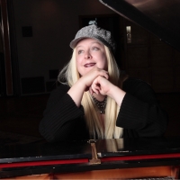 Katherine Farnham to Perform at the Steinway Gallery Video