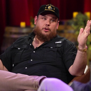 Luke Combs Opens Up on New Baby, No. 1 Album at SUNDAY SITDOWN LIVE Photo
