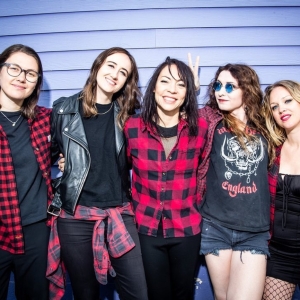 Feature: FINGERNAILS ARE PRETTY at Stickyz Rock N Roll Chicken Shack Photo
