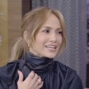 Video: Jennifer Lopez Discusses 'Exhilarating' KISS OF THE SPIDER WOMAN Film Interview