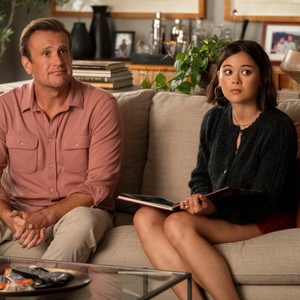 Video: Jeff Daniels Looks Back on Jimmy's Childhood in SHRINKING Sneak Peek Video