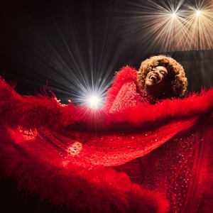 Review Roundup: KINKY BOOTS Struts Back Into The West End Photo