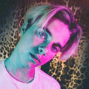 Gavin Magnus Announces The BLURRY EYES Tour