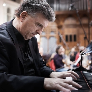 Jeffrey Biegel’s ‘Rhapsody in Red, White & Blue’ Unites Orchestras Across All 5 Photo