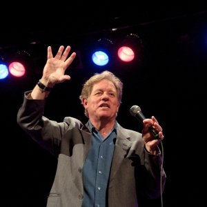 Interview: Jimmy Tingle's Hilarious HUMOR AND HOPE FOR HUMANITY at Soho Playhouse Video