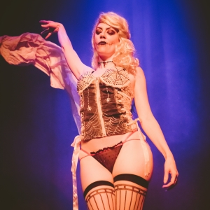 A Hotsy Totsy Burlesque To Celebrate Beetlejuice & The Films Of Tim Burton in November