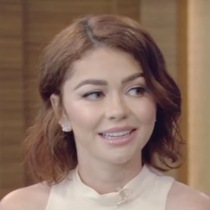 Video: Sarah Hyland Talks Returning to the Stage for LITTLE SHOP OF HORRORS Photo