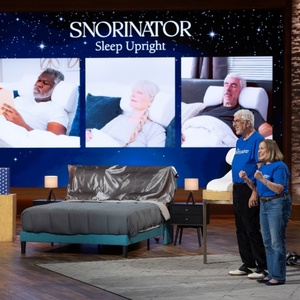 Video: LAST OF THE RED HOT MAMAS Producers Negotiate Product Deal on SHARK TANK Video