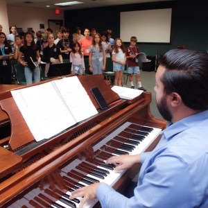 Sarasota Opera Receives $50,000 Grant From Selby Foundation For Piano Purchase Photo