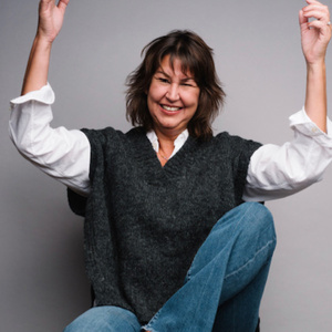 Review: MELANIE BLUE:  YOU CAN TEACH OLD DOGS NEW TRICKS at Sun City Palm Desert Performing Arts