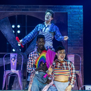 TV: RENT presenta cuatro números completos en un pase gráfico en el Teatro Fernán Gómez