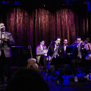Review: Bryce Edwards and Mike Davis Cool Off Birdland With HOT COMBINATION Photo