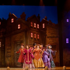 Video: A CHRISTMAS CAROL at Milwaukee Rep First Look Video