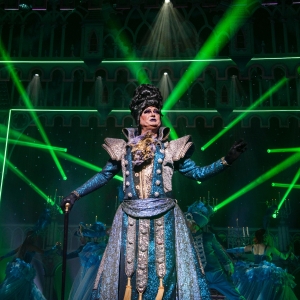 Review: CINDERELLA, Festival Theatre Photo