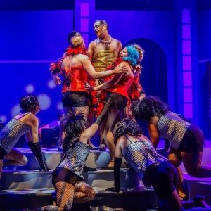 Review: A Dazzling ROCKY HORROR SHOW Ushers in an Overwhelming Feeling of Love at Job Photo