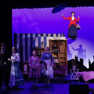Review: MARY POPPINS at Fargo Davies Photo
