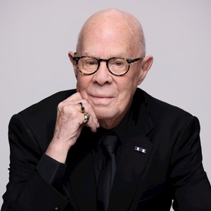 Renowned Choreographer Hans van Manen Dies at 93 Photo