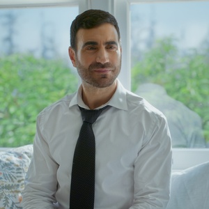 Video: Chubby Bunny Game Goes Wrong in SHRINKING Season 3 Clip Photo