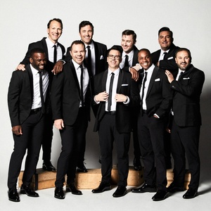 Straight No Chaser Sets 'Making Spirits Bright' Fall Tour Photo