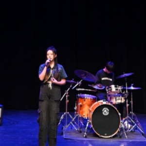 Min Yuan Receives City Council Commendation at Concert Star Competition Photo
