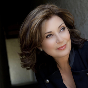 Denise Donatelli to Release TAKE MY BREATH AWAY With Geoffrey Keezer Photo