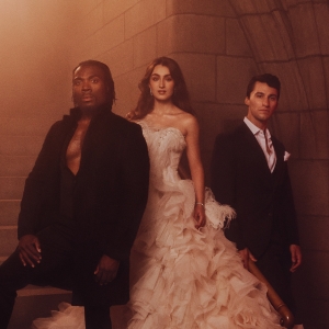 Cast Set for THE PHANTOM OF THE OPERA National Tour Photo