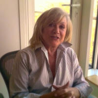 VIDEO: Join Elaine Paige as Her Virtual Duet Partner in Singing 'I Know Him So Well' Photo