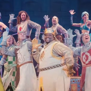 Review: SPAMALOT at Golden Gate Photo