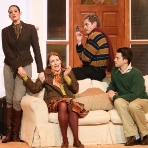 Review: NOISES OFF at Theatre on the Bay Is a Seamless and Side-Splittingly Funny Far Photo