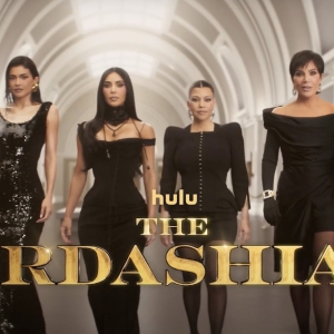 THE KARDASHIANS Sets Season Six Premiere Date Photo