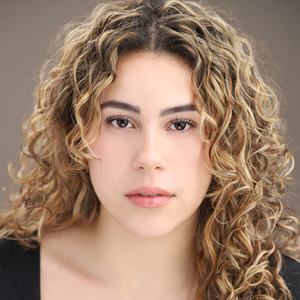 Cast Set for FROZEN at Mayo Performing Arts Center Photo