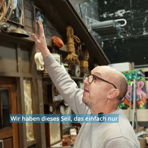 Video: Behind the Scenes of the Props of BACK TO THE FUTURE in Germany Photo