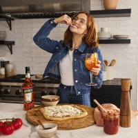 Zoey Deutch and #AperolLovesPizza Charitable Initiative Photo