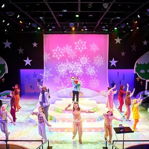 Review: PIGEON Gets a World-Premiere Holiday Show at FIRST STAGE Photo