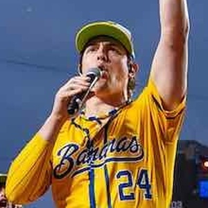 Video: Derek Klena Sings 'Waving Through A Window' With the Savannah Bananas