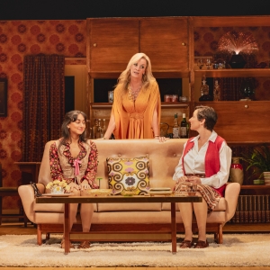 Review: ABIGAILS PARTY, Stratford East Photo