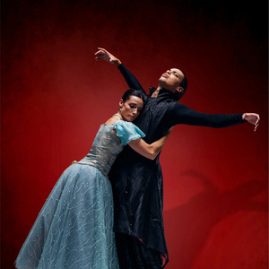 Cast Set For Cape Town City Ballet DRACULA Photo