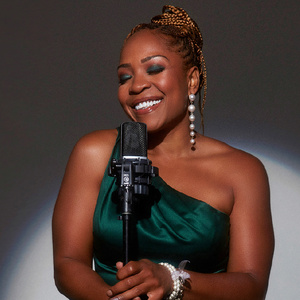 Video: Divine Brown Is Reimagining the Holidays Photo