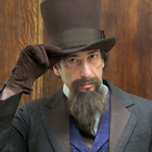 Neil Gaiman to Play Charles Dickens in a Dramatic Reading of A CHRISTMAS CAROL at Tow Photo