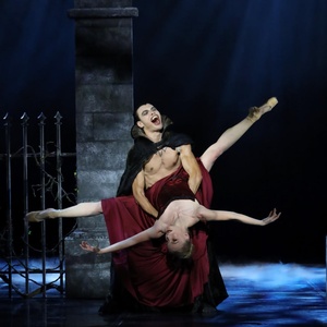 Review: Cape Town City Ballets DRACULA is Sublime at the Artscape Photo