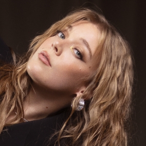 Becky Hill Unveils New Single 'Never Be Alone' With Sonny Fodera Photo