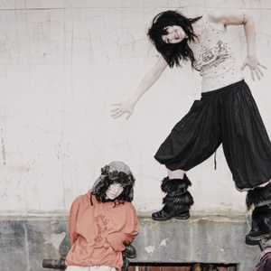 SISTERS to Release New Single GUERRILLA Ahead of UK Headline Tour Photo