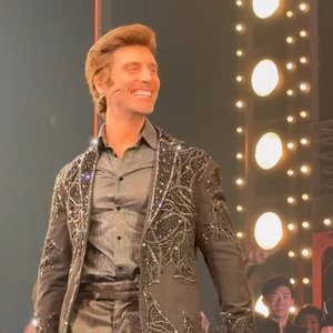 Video: Nick Fradiani Hits Milestone 1,000th Performance of A BEAUTIFUL NOISE Photo