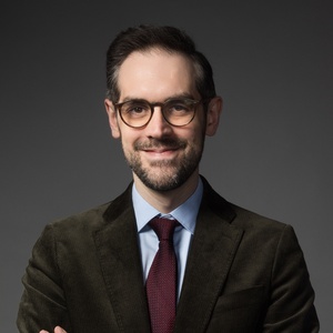 Guest Blog: Bass-Baritone John Savournin on Returning to HMS PINAFORE at the London Colise Photo