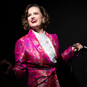 Interview: Rosie Webber of THE SHOW THAT GOT AWAY! at Herb Alpert Vibrato's Grill Jaz Photo