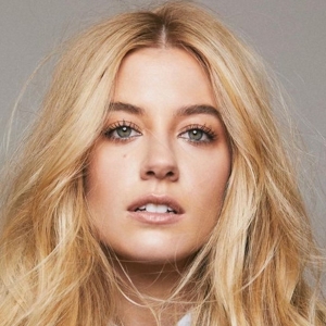 Mallory Bechtel Joins MERRILY WE ROLL ALONG Film