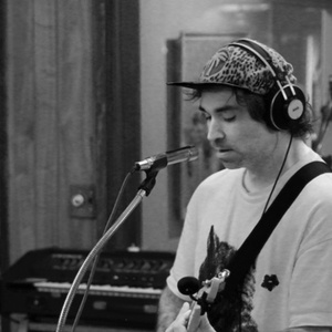 ELLE BELLE Releases New Single LA SUMMERS on Little Record Company Photo