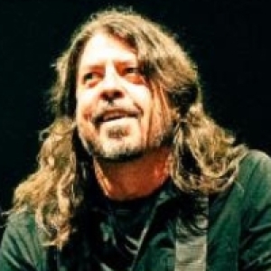 Epiphone Partners With Dave Grohl To Release His Legendary Dave Grohl DG-335 Photo