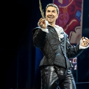 Richard Fleeshman to Star in SOMETHING ROTTEN! in Manchester Photo